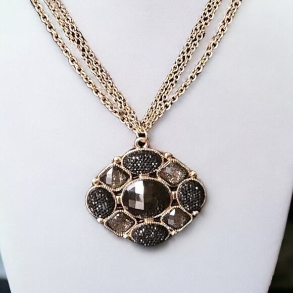 1990s Vintage Black  & Gold-Tone Filigree Pendant Necklace - Picture 1 of 10